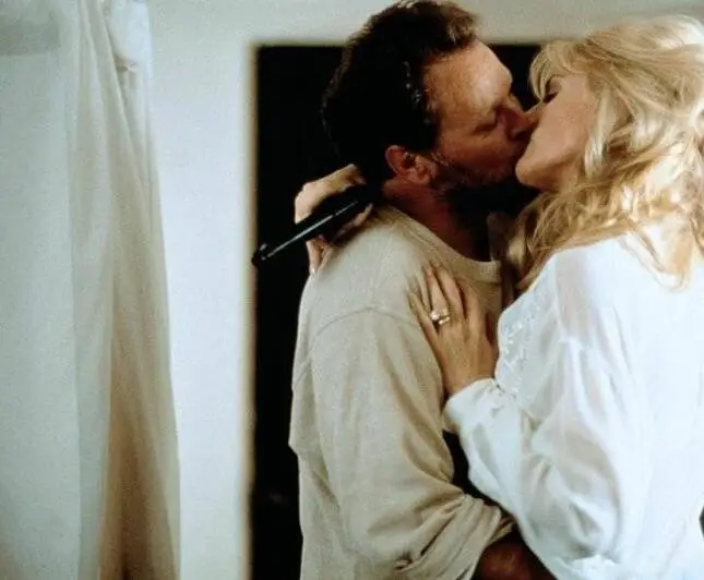 Жертва страсти (1995) смотреть онлайн бесплатно Жертва страсти (1995) фильм смотреть онлайн бесплатно