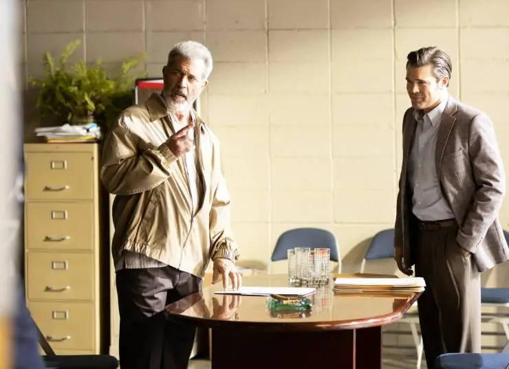 Парни под прикрытием (2022) смотреть онлайн бесплатно Парни под прикрытием (2022) фильм смотреть онлайн бесплатно