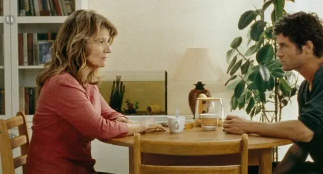 Строго на юг (2009) в хорошем качестве смотреть онлайн Строго на юг (2009) фильм в хорошем качестве смотреть онлайн