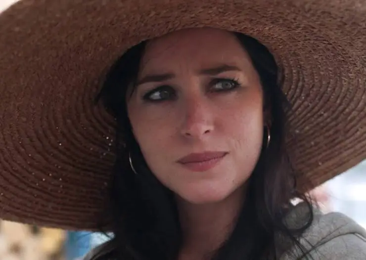 Незнакомая дочь (2020) смотреть онлайн Незнакомая дочь (2020) фильм смотреть онлайн