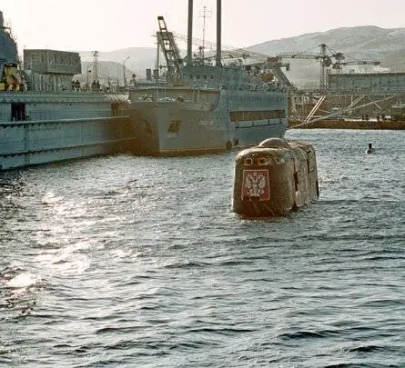 Курск: Субмарина в мутной воде (2004) смотреть онлайн бесплатно Курск: Субмарина в мутной воде (2004) фильм смотреть онлайн бесплатно