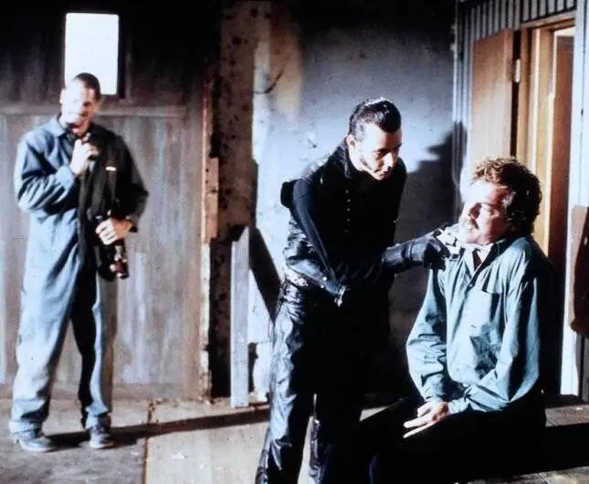 Честь и слава (1992) смотреть онлайн Честь и слава (1992) фильм смотреть онлайн