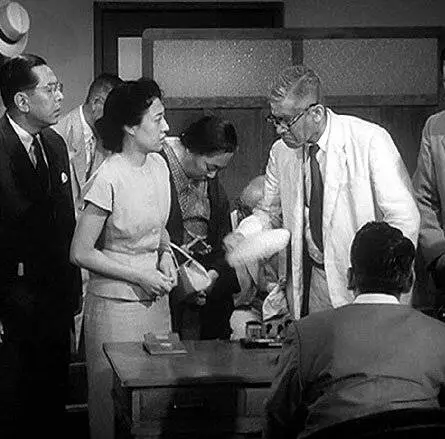 Я живу в страхе (1955) в хорошем качестве смотреть онлайн Я живу в страхе (1955) фильм в хорошем качестве смотреть онлайн