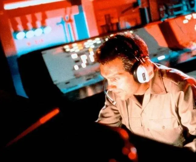 Время под огнем (1997) смотреть онлайн бесплатно Время под огнем (1997) фильм смотреть онлайн бесплатно