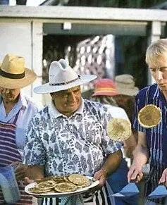 Денни - Летающий шезлонг (2003) в хорошем качестве смотреть онлайн Денни - Летающий шезлонг (2003) фильм в хорошем качестве смотреть онлайн