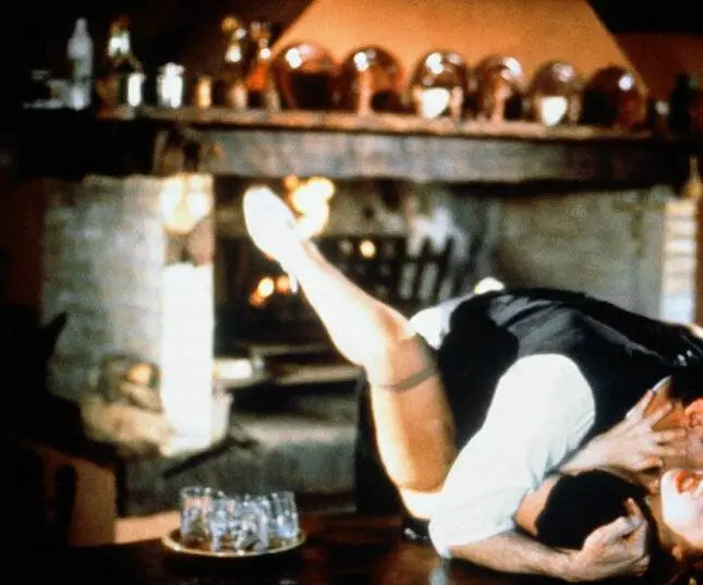 Искушение (1995) смотреть онлайн бесплатно Искушение (1995) фильм смотреть онлайн бесплатно