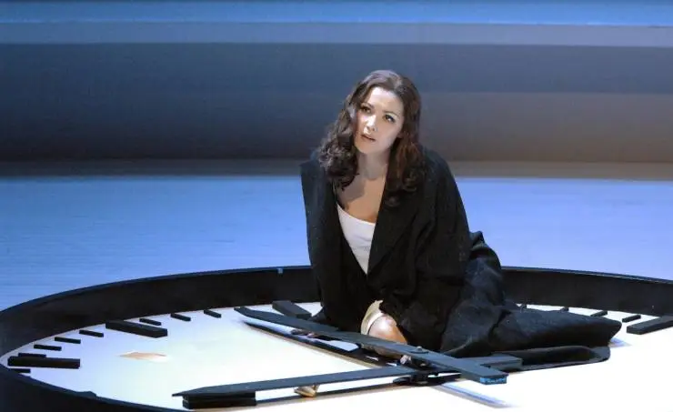 Зальцбург: Травиата (2005) смотреть онлайн Зальцбург: Травиата (2005) фильм смотреть онлайн