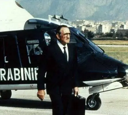 Сто дней в Палермо (1984) смотреть онлайн бесплатно Сто дней в Палермо (1984) фильм смотреть онлайн бесплатно