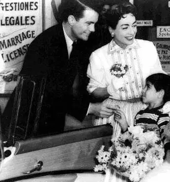 Осенние листья (1956) смотреть онлайн бесплатно Осенние листья (1956) фильм смотреть онлайн бесплатно