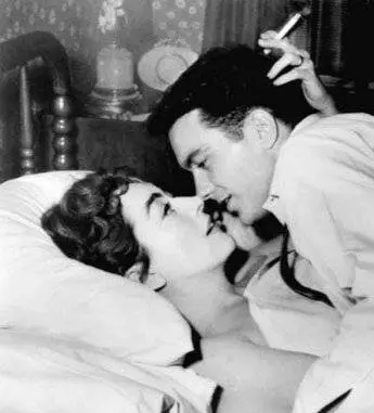 Осенние листья (1956) смотреть онлайн Осенние листья (1956) фильм смотреть онлайн