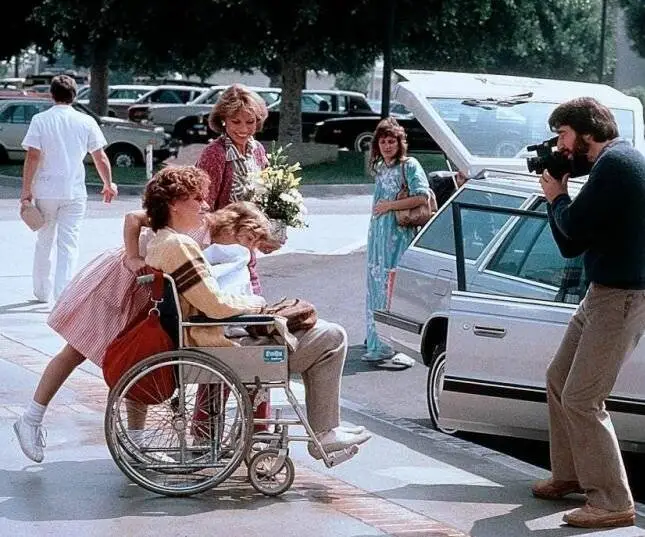 Только между друзьями (1986) смотреть онлайн бесплатно Только между друзьями (1986) фильм смотреть онлайн бесплатно