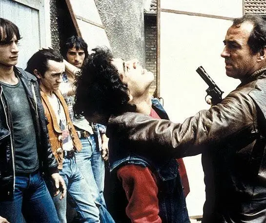 Война полиций (1979) смотреть онлайн Война полиций (1979) фильм смотреть онлайн