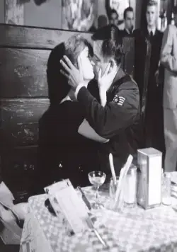 Все началось с поцелуя (1959) смотреть онлайн Все началось с поцелуя (1959) фильм смотреть онлайн