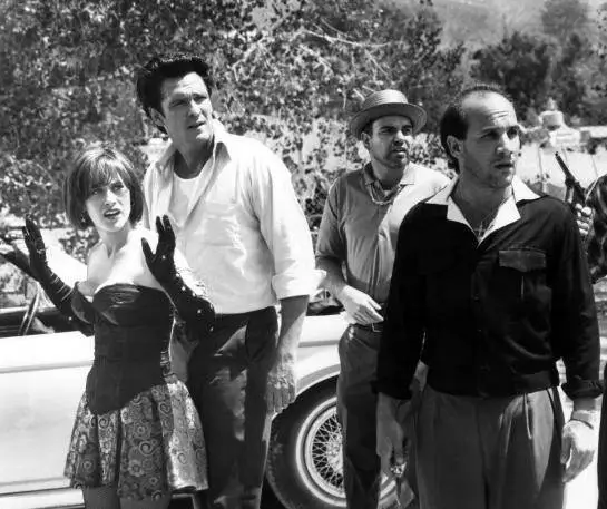 Впереди одни неприятности (1992) смотреть онлайн Впереди одни неприятности (1992) фильм смотреть онлайн