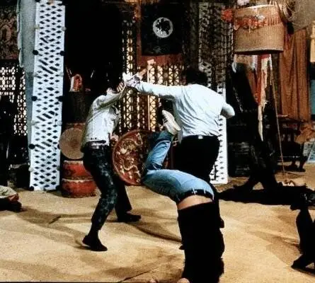 Громила в Гонконге (1975) смотреть онлайн бесплатно Громила в Гонконге (1975) фильм смотреть онлайн бесплатно