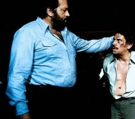 Громила в Гонконге (1975) в хорошем качестве смотреть онлайн Громила в Гонконге (1975) фильм в хорошем качестве смотреть онлайн