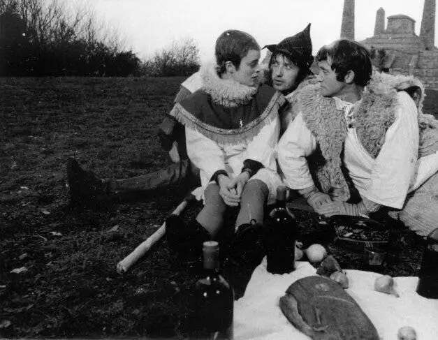 Птички, сироты и блаженные (1969) в хорошем качестве смотреть онлайн Птички, сироты и блаженные (1969) фильм в хорошем качестве смотреть онлайн