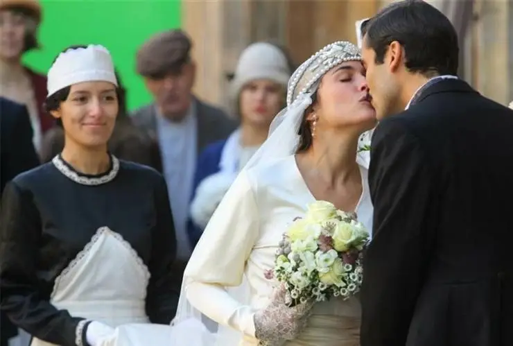 Закрытые комнаты (2015) смотреть онлайн Закрытые комнаты (2015) сериал смотреть онлайн