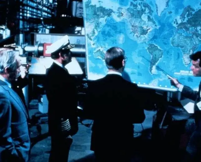 Поднять Титаник (1980) в хорошем качестве смотреть онлайн Поднять Титаник (1980) фильм в хорошем качестве смотреть онлайн