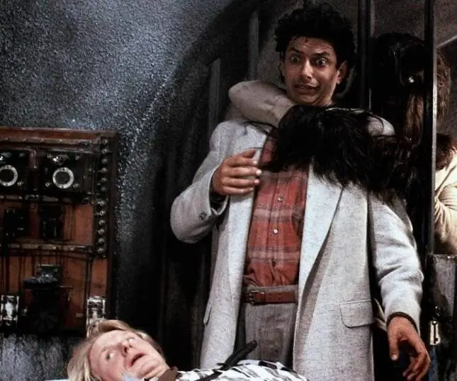 Трансильвания 6-5000 (1985) смотреть онлайн бесплатно Трансильвания 6-5000 (1985) фильм смотреть онлайн бесплатно