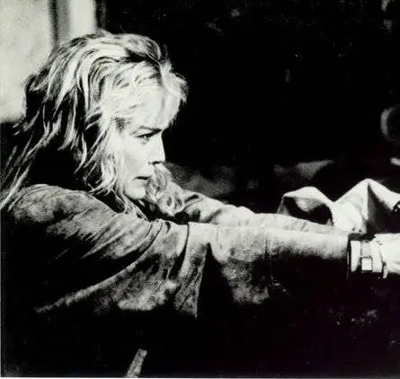 Год оружия (1991) смотреть онлайн Год оружия (1991) фильм смотреть онлайн