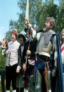 За околицей дракон (1982) смотреть онлайн бесплатно За околицей дракон (1982) фильм смотреть онлайн бесплатно