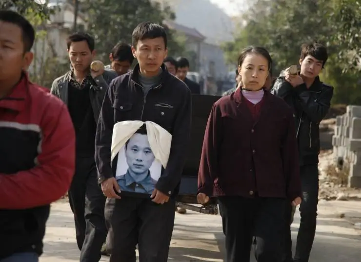 Гроб в горах (2014) смотреть онлайн бесплатно Гроб в горах (2014) фильм смотреть онлайн бесплатно