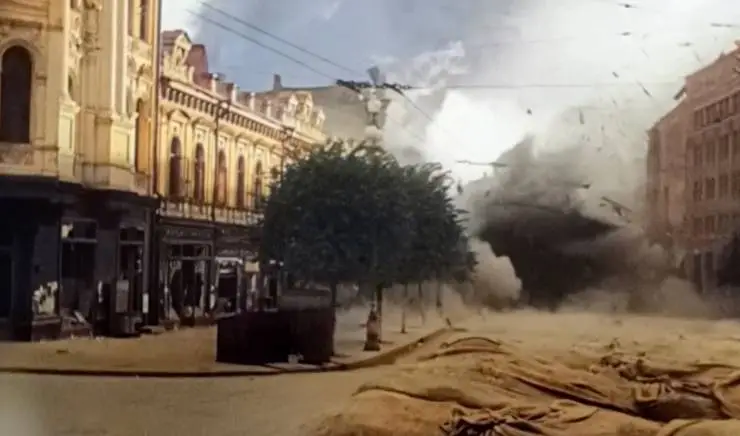 Цвет истории (2023) 1 сезон 1-1,2 серия смотреть онлайн бесплатно Цвет истории (2023) сериал 1-1,2 серию 1 сезона смотреть онлайн бесплатно