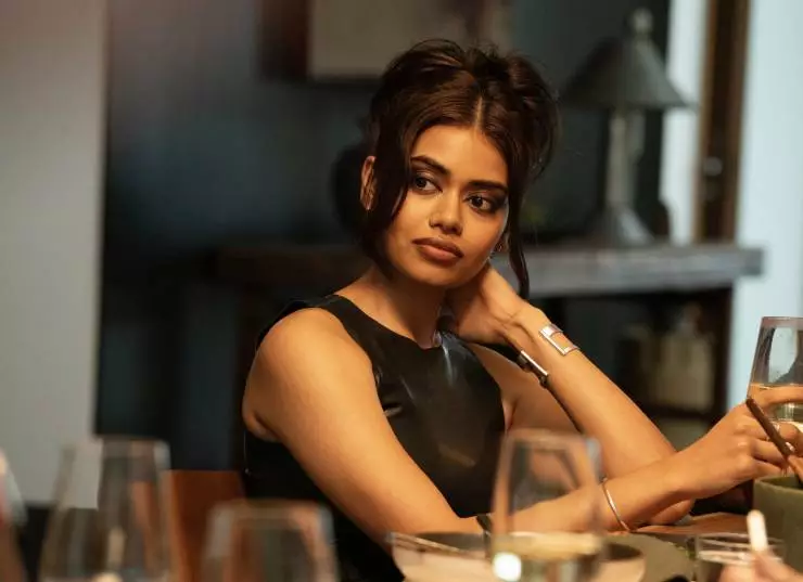 Компаньон (2025) в хорошем качестве смотреть онлайн Компаньон (2025) фильм в хорошем качестве смотреть онлайн