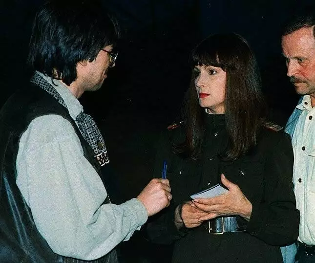 Военно-полевой романс (1998) в хорошем качестве смотреть онлайн Военно-полевой романс (1998) фильм в хорошем качестве смотреть онлайн