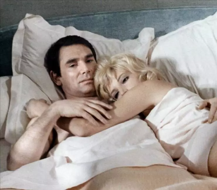 Алая женщина (1969) в хорошем качестве смотреть онлайн Алая женщина (1969) фильм в хорошем качестве смотреть онлайн