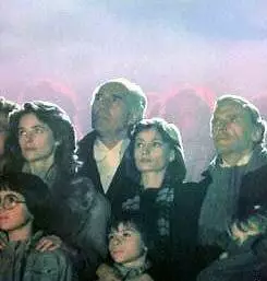 Да здравствует жизнь! (1984) смотреть онлайн бесплатно Да здравствует жизнь! (1984) фильм смотреть онлайн бесплатно