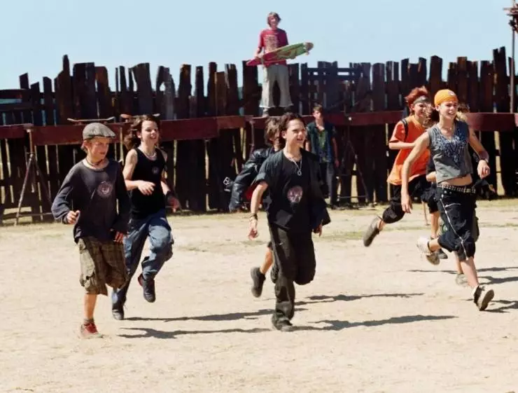 Дикая банда 2: Сорванцы снова в игре (2005) смотреть онлайн Дикая банда 2: Сорванцы снова в игре (2005) фильм смотреть онлайн