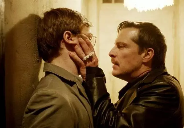 Женщина за стеной (2013) смотреть онлайн бесплатно Женщина за стеной (2013) фильм смотреть онлайн бесплатно