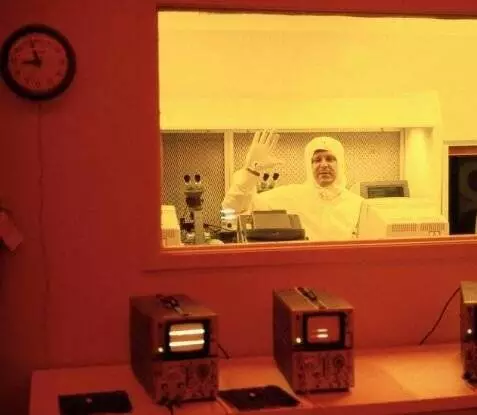 Правдивые истории (1986) в хорошем качестве смотреть онлайн Правдивые истории (1986) фильм в хорошем качестве смотреть онлайн