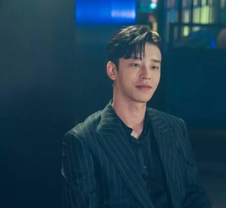 Красный шарик (2022) смотреть онлайн Красный шарик (2022) сериал смотреть онлайн