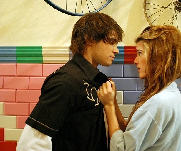 Почти ангелы (2007) в хорошем качестве смотреть онлайн Почти ангелы (2007) сериал в хорошем качестве смотреть онлайн