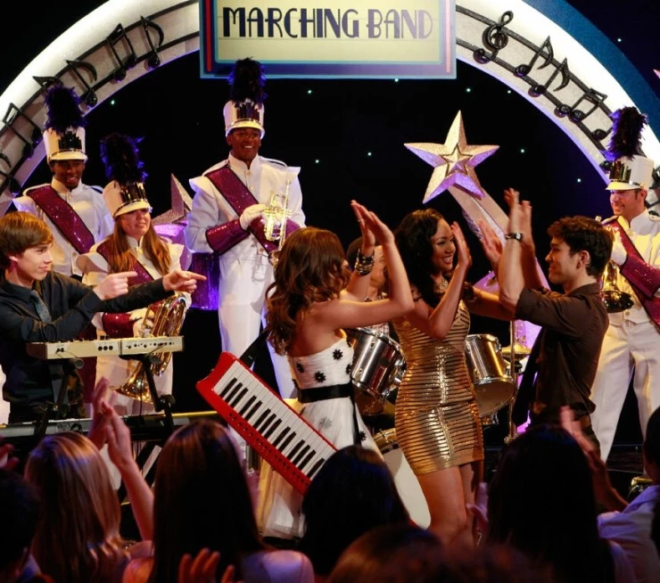 Как зажигать (2012) смотреть онлайн бесплатно Как зажигать (2012) сериал смотреть онлайн бесплатно