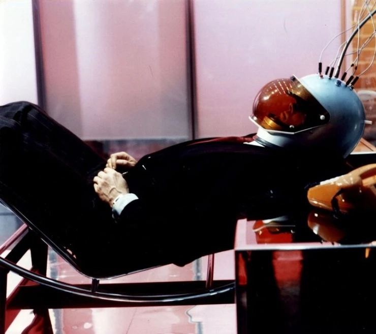 Мир на проводе (1973) смотреть онлайн Мир на проводе (1973) сериал смотреть онлайн