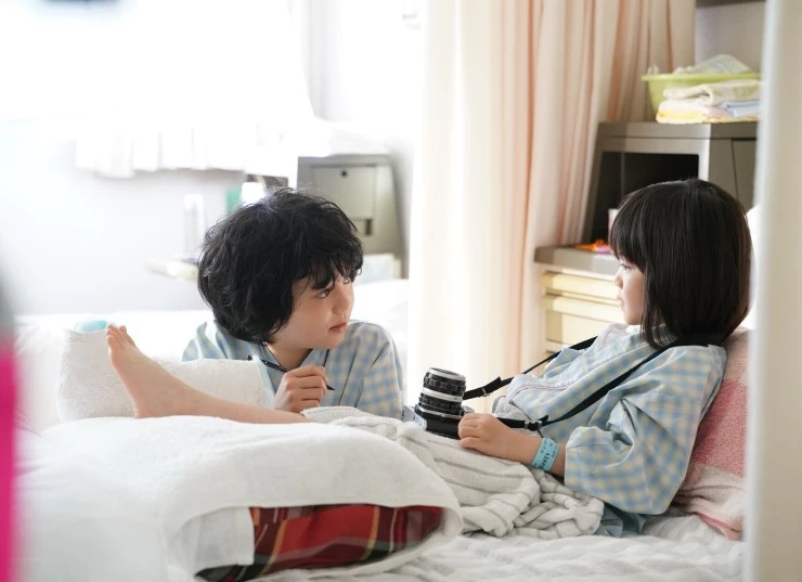 На 1 секунду впереди, на 1 секунду позади (2023) смотреть онлайн На 1 секунду впереди, на 1 секунду позади (2023) фильм смотреть онлайн