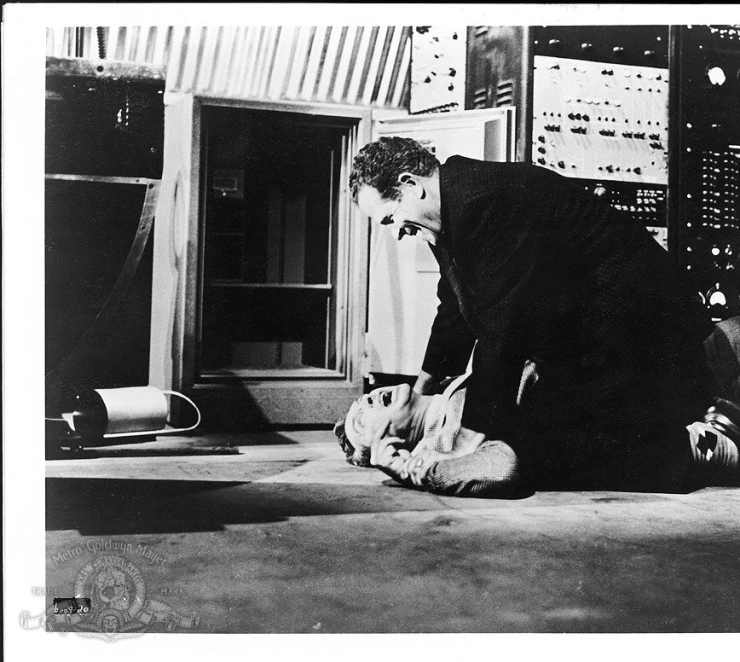 Необычайно прозрачный человек (1960) смотреть онлайн бесплатно Необычайно прозрачный человек (1960) фильм смотреть онлайн бесплатно