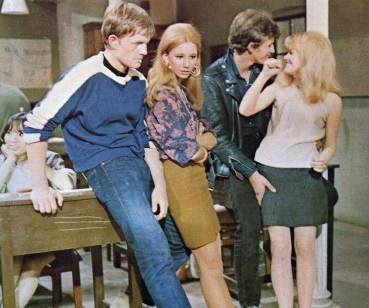 Учителю, с любовью (1967) смотреть онлайн бесплатно Учителю, с любовью (1967) фильм смотреть онлайн бесплатно