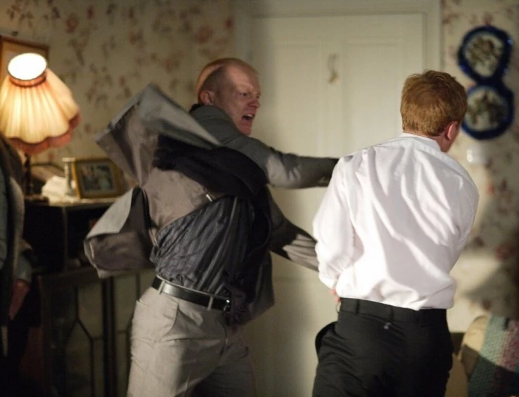 Жители Ист-Энда (1985) в хорошем качестве смотреть онлайн Жители Ист-Энда (1985) сериал в хорошем качестве смотреть онлайн