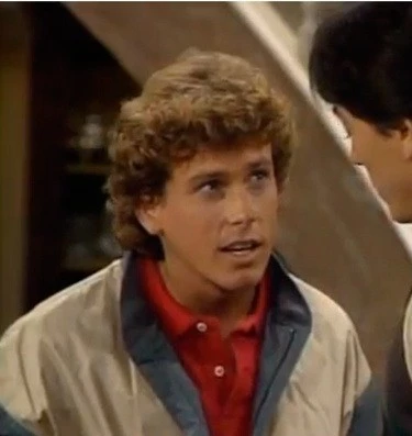 Чарльз в ответе (1984) смотреть онлайн Чарльз в ответе (1984) сериал смотреть онлайн