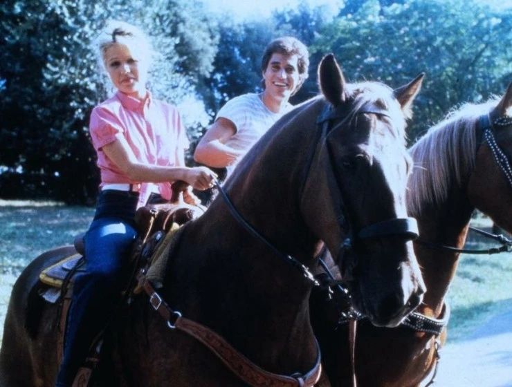 Одинокая леди (1983) в хорошем качестве смотреть онлайн Одинокая леди (1983) фильм в хорошем качестве смотреть онлайн