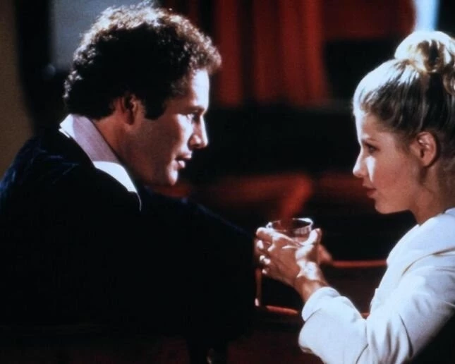 Одинокая леди (1983) смотреть онлайн Одинокая леди (1983) фильм смотреть онлайн