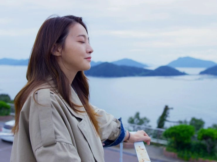 День в Тхонъёне (2022) смотреть онлайн День в Тхонъёне (2022) фильм смотреть онлайн