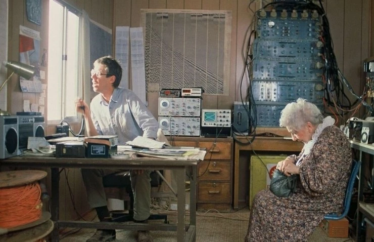 Там, где мечтают зеленые муравьи (1984) в хорошем качестве смотреть онлайн Там, где мечтают зеленые муравьи (1984) фильм в хорошем качестве смотреть онлайн