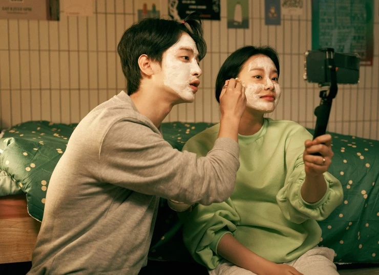 Отношения на расстоянии (2023) в хорошем качестве смотреть онлайн Отношения на расстоянии (2023) фильм в хорошем качестве смотреть онлайн