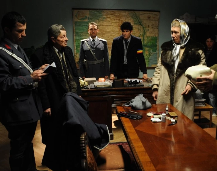 Три дня до Рождества (2012) в хорошем качестве смотреть онлайн Три дня до Рождества (2012) фильм в хорошем качестве смотреть онлайн